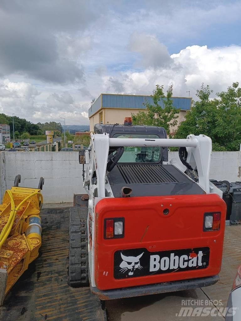 Bobcat T 590 HF Šmykom riadené nakladače