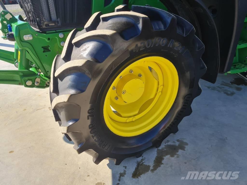 John Deere 6120 M Traktory