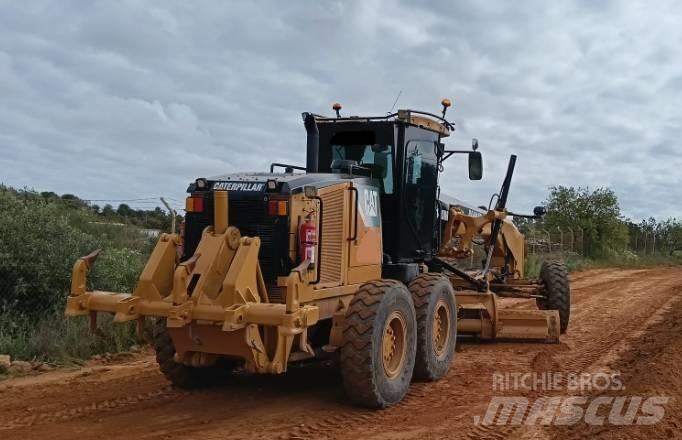 CAT 140 M Grejdery
