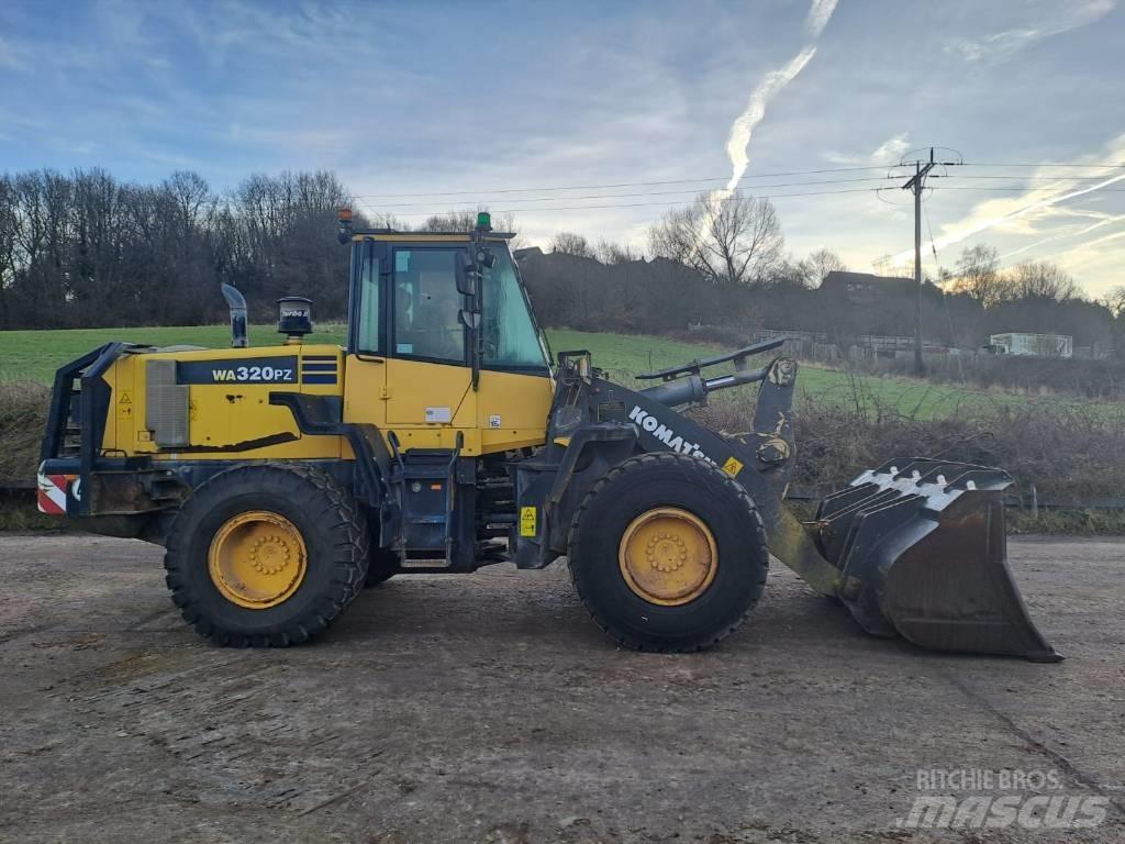 Komatsu WA 320 PZ-6 Kolesové nakladače