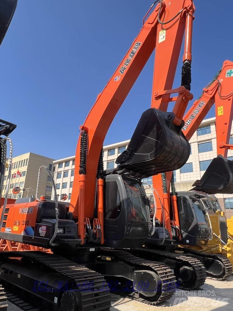 Hitachi ZX 200 Pásové rýpadlá