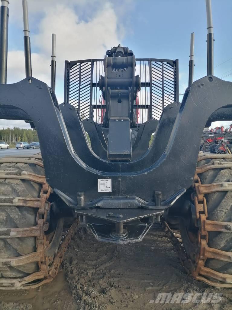 Komatsu 875 Lesné traktory