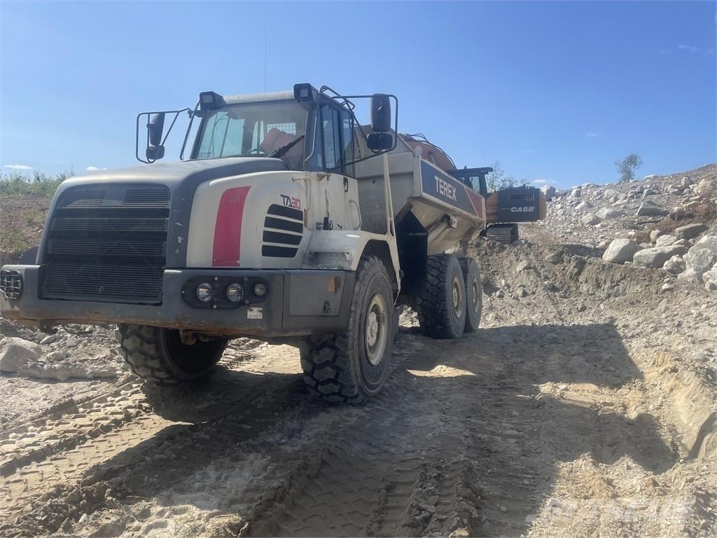 Terex TA 30 Kĺbové nákladné autá