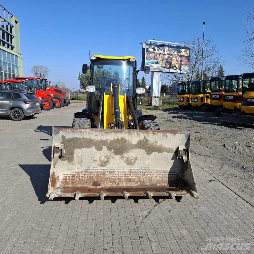 JCB 409 Kolesové nakladače