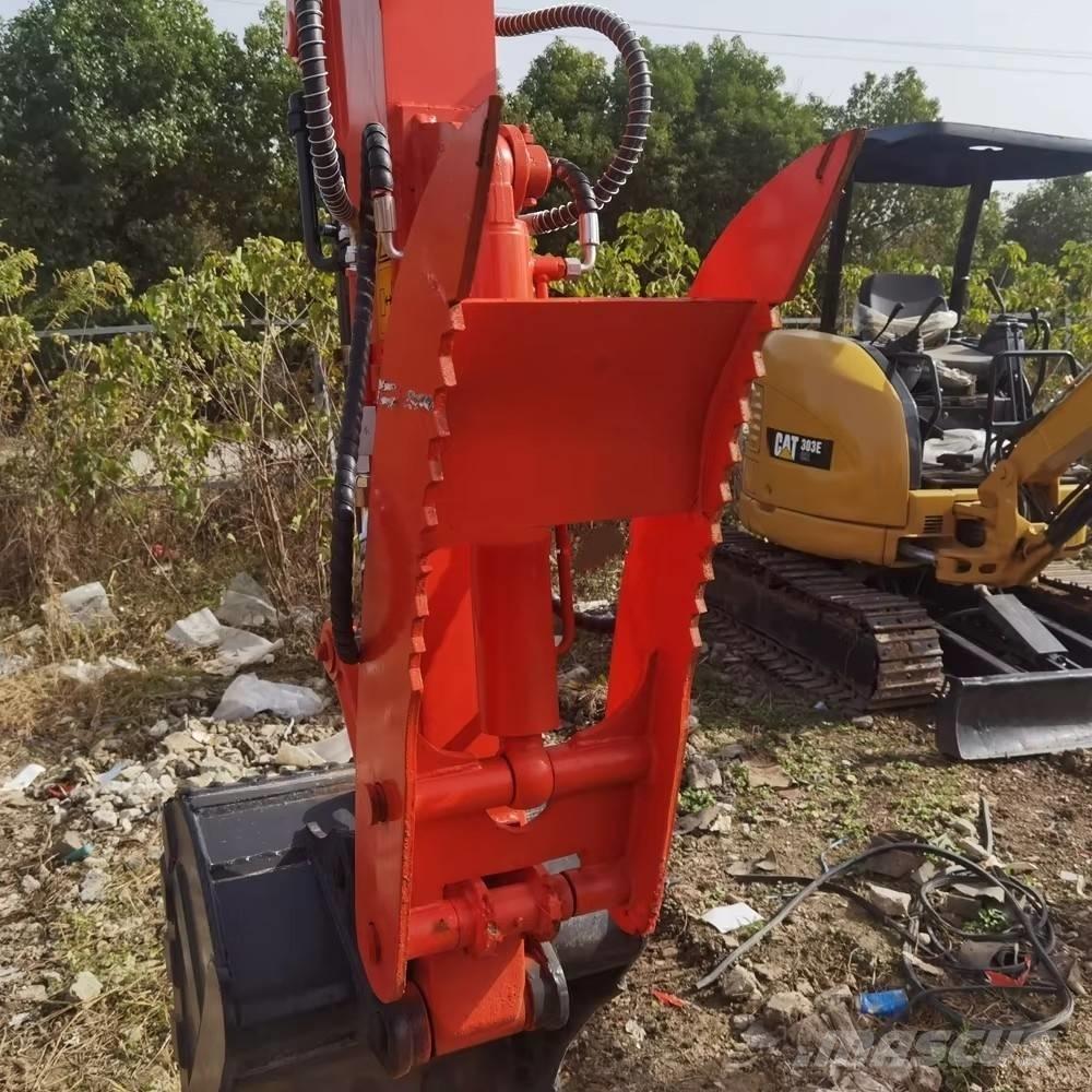 Kubota KX 155 Pásové rýpadlá
