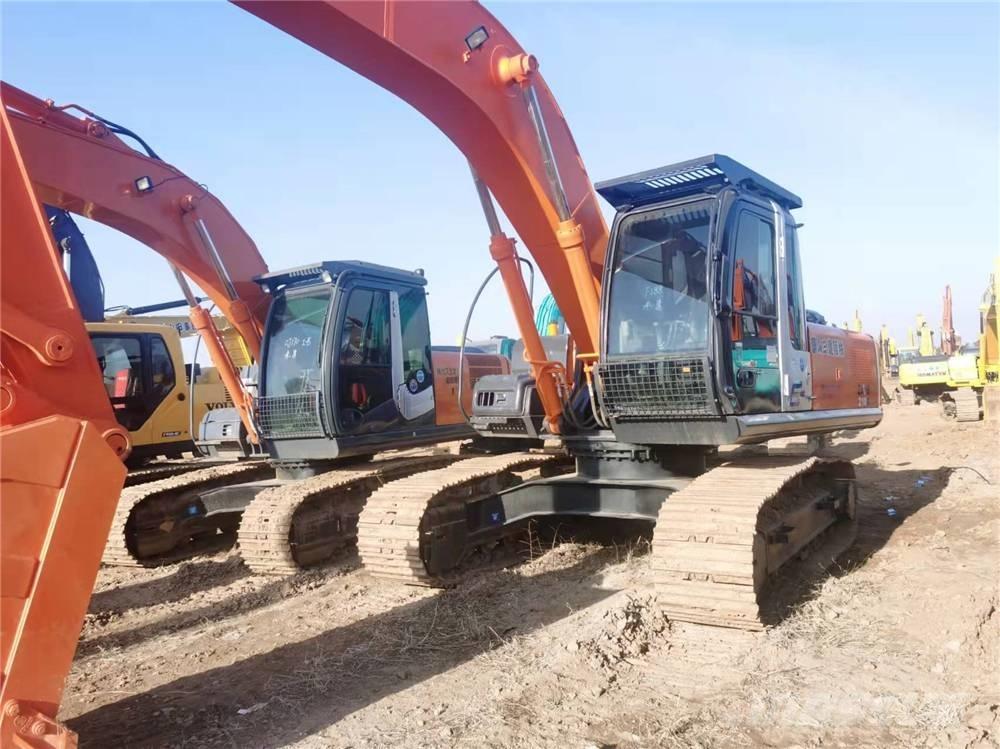 Hitachi ZX210 Pásové rýpadlá
