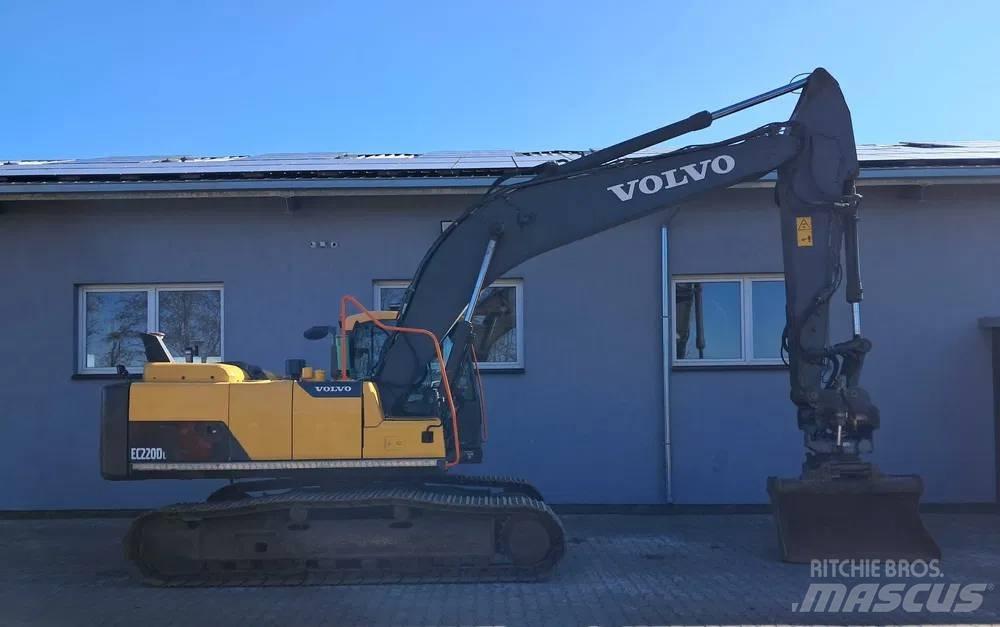 Volvo EC 220 DL Pásové rýpadlá