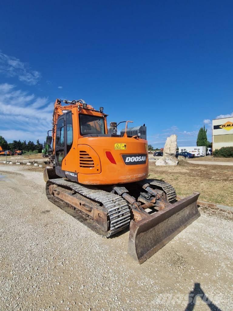 Doosan DX 140 LCR Pásové rýpadlá