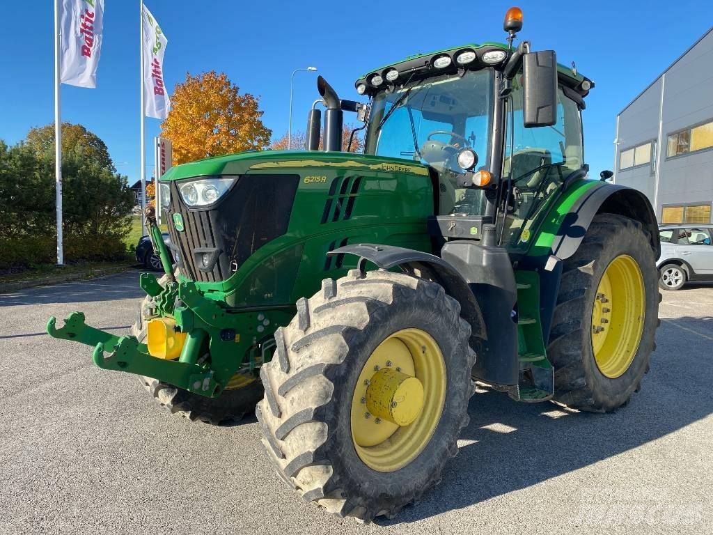 John Deere 6215 R Traktory