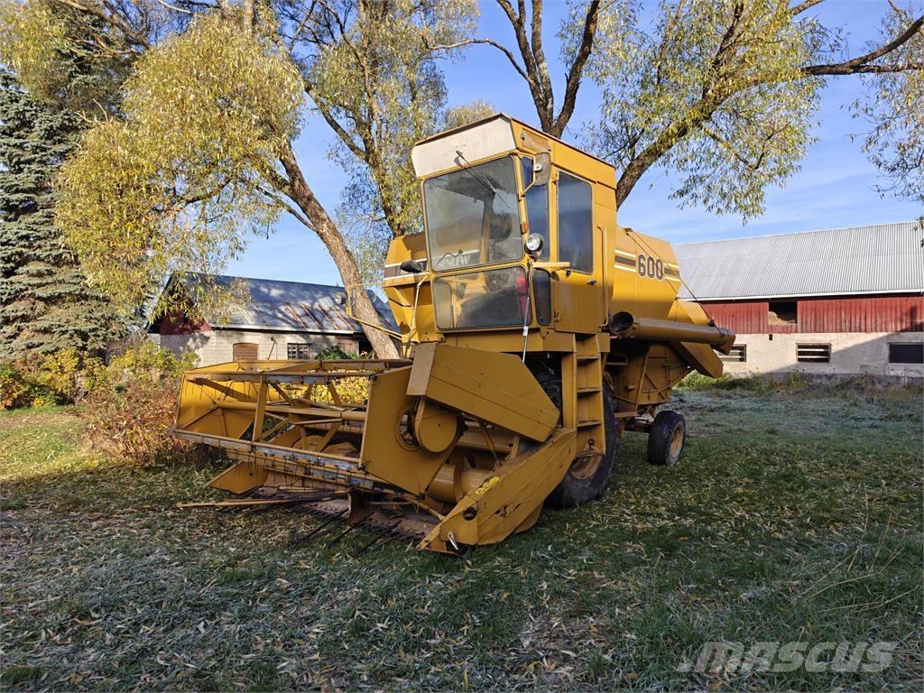 Sampo-Rosenlew 600 Kombinované zberacie stroje