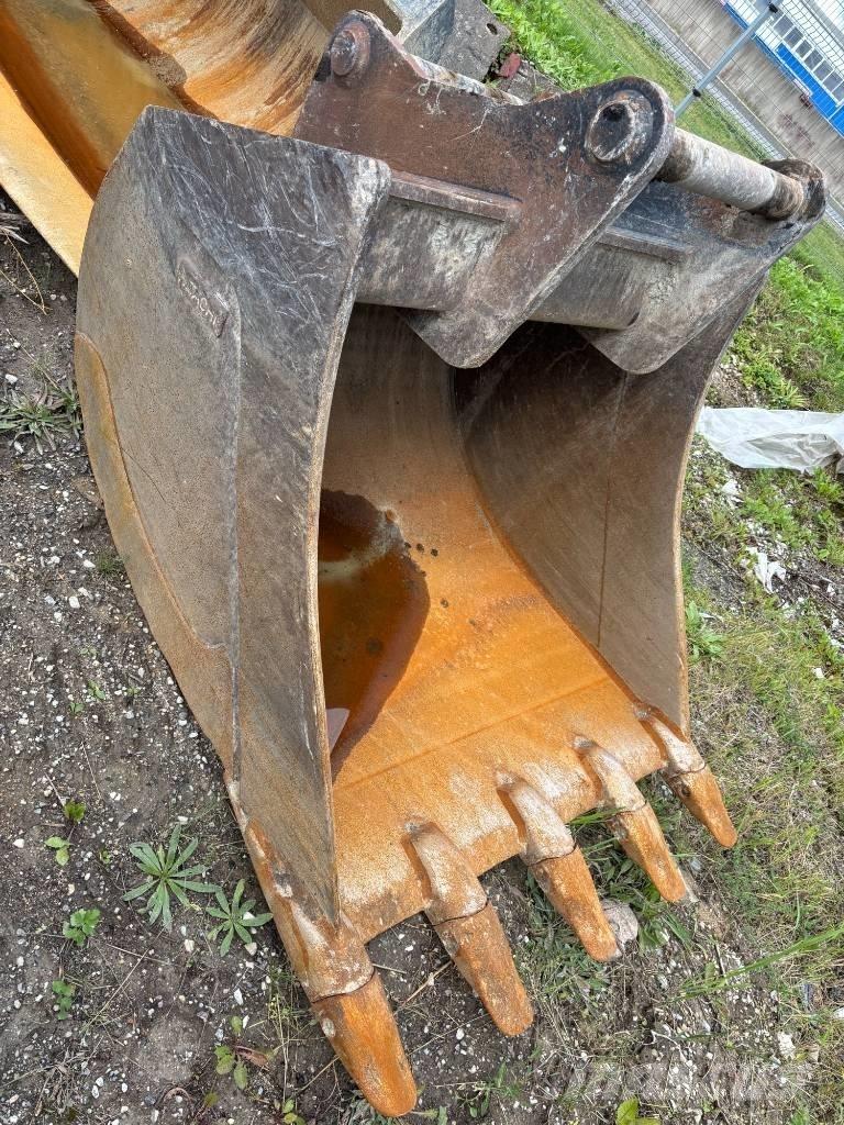 Hitachi ZX300LC-7 Pásové rýpadlá