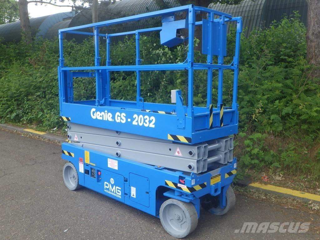 Genie GS2032 Nožnicové zdvíhacie plošiny