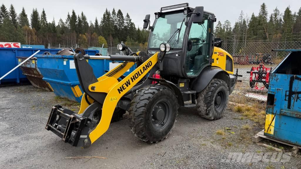 New Holland W70C Kolesové nakladače