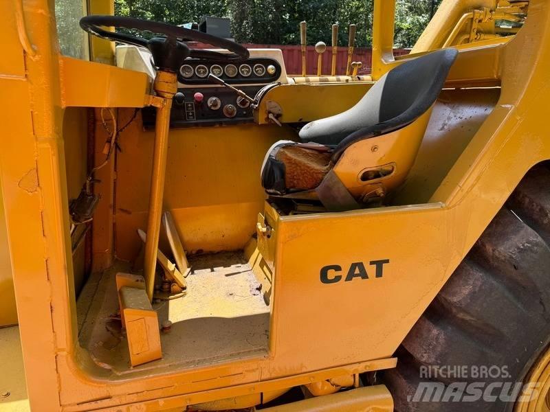 CAT 613 B Skrejpre
