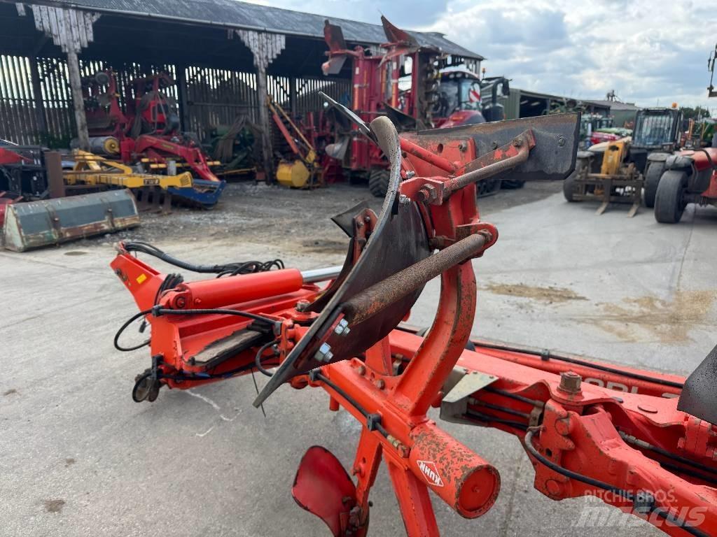 Kuhn VT 1180 M6H Dvojstranné pluhy