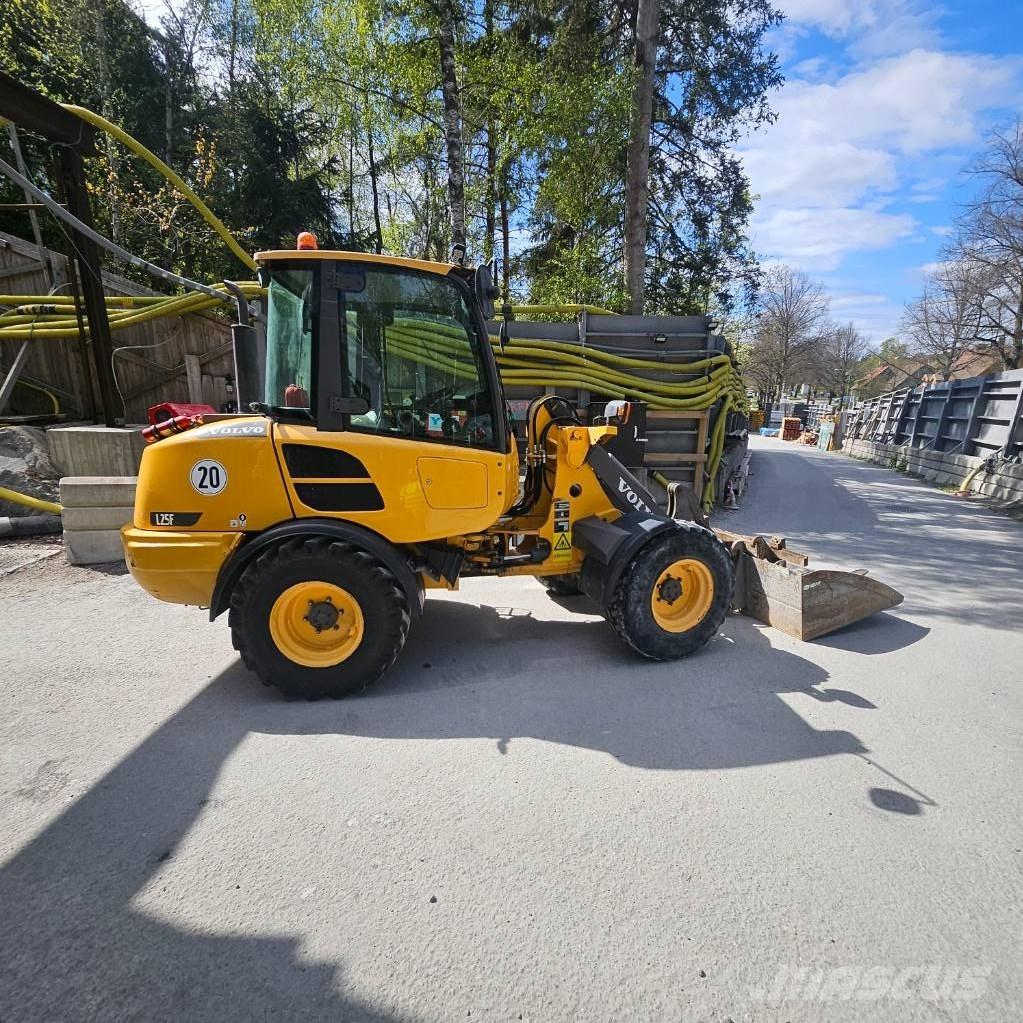 Volvo L25f Kolesové nakladače
