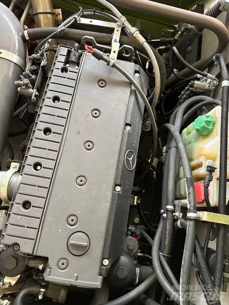 CLAAS Tucano 450 Kombinované zberacie stroje