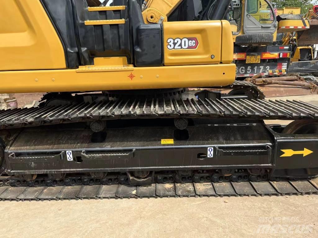CAT 320 GC Pásové rýpadlá