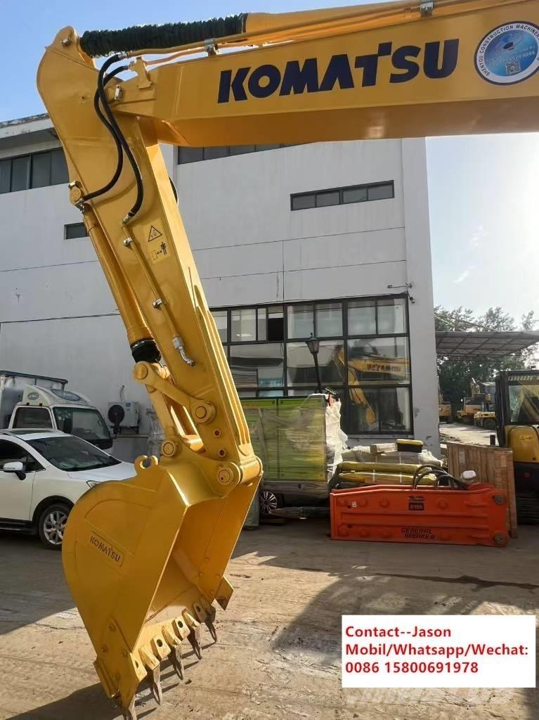 Komatsu PC 220-8 Pásové rýpadlá