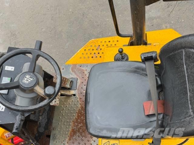 JCB 3 T Stavebné sklápače