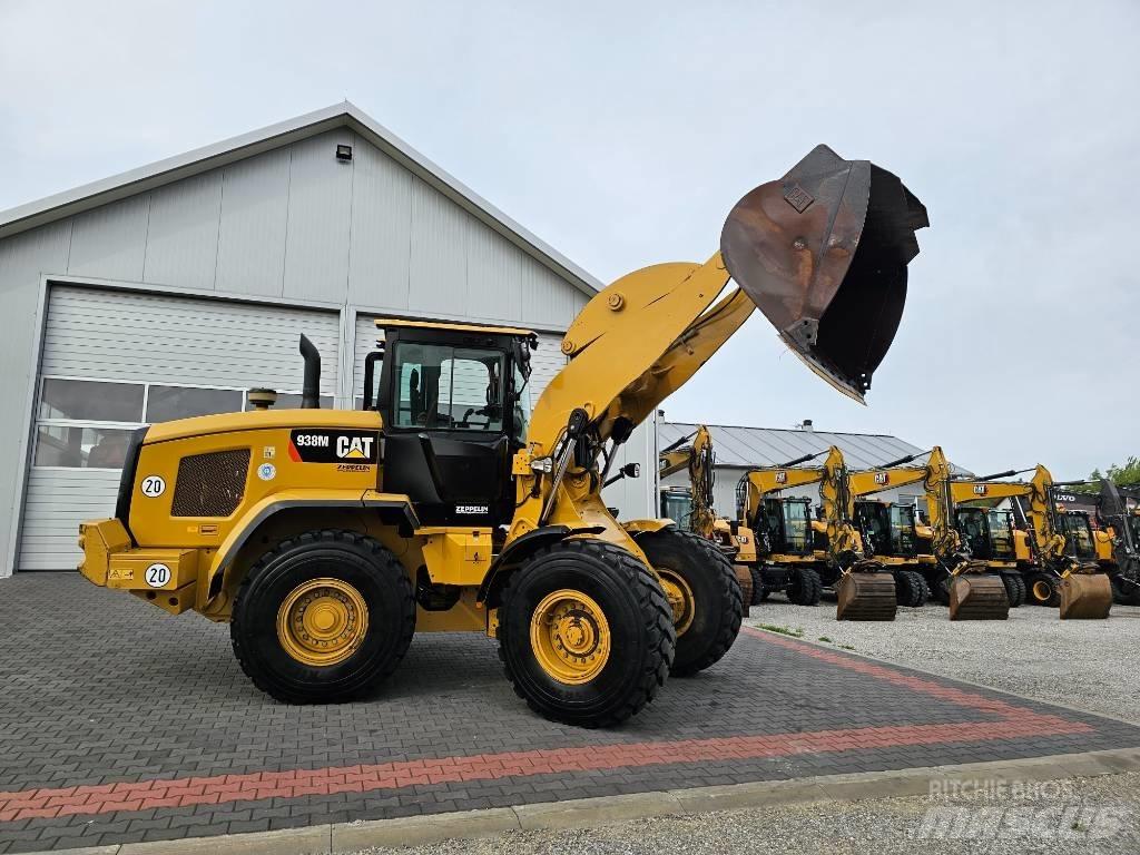 CAT 938 M Kolesové nakladače