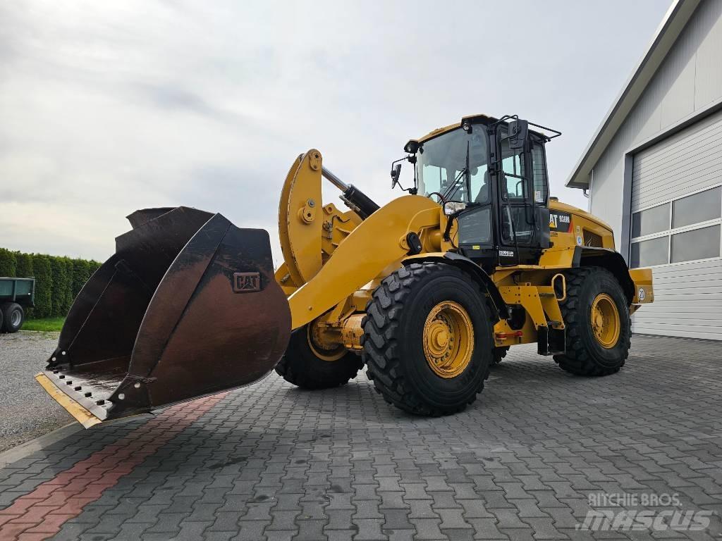 CAT 938 M Kolesové nakladače