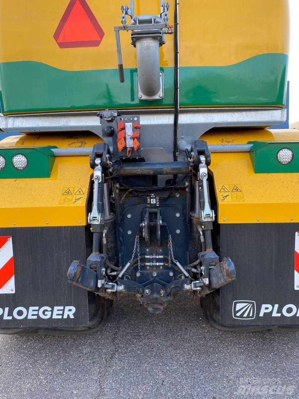 Ploeger AT 4103 Rozmetadlá maštaľného hnoja