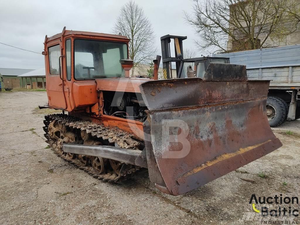  Onbekend DT-75 Pásové dozéry
