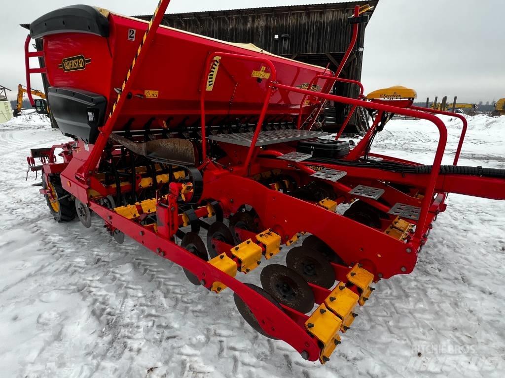 Väderstad Rapid400C Kombinované sejačky