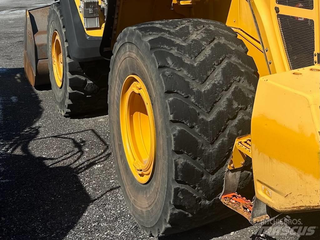 Volvo L 260 H Kolesové nakladače