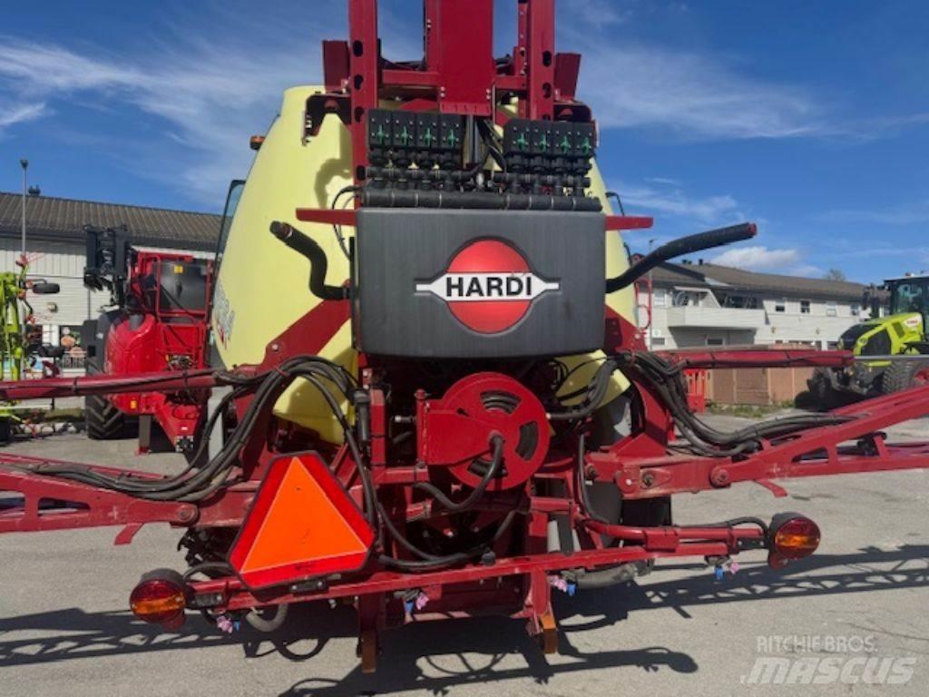 Hardi Mega 1500 Nesené postrekovače