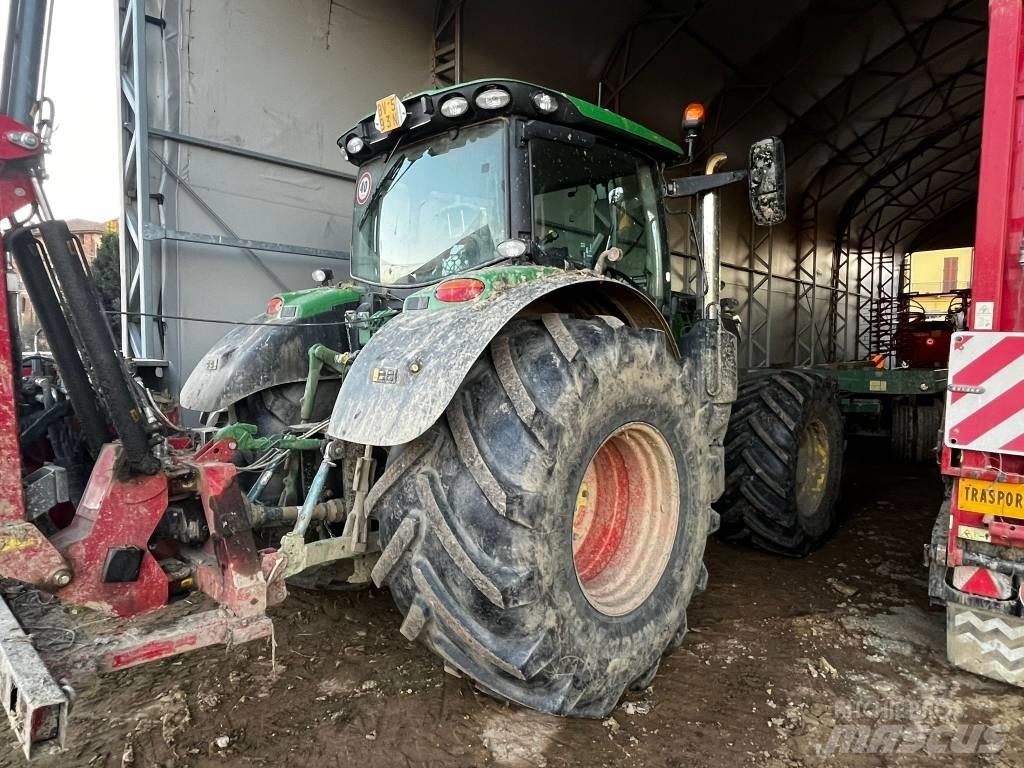 John Deere 6145 R Traktory