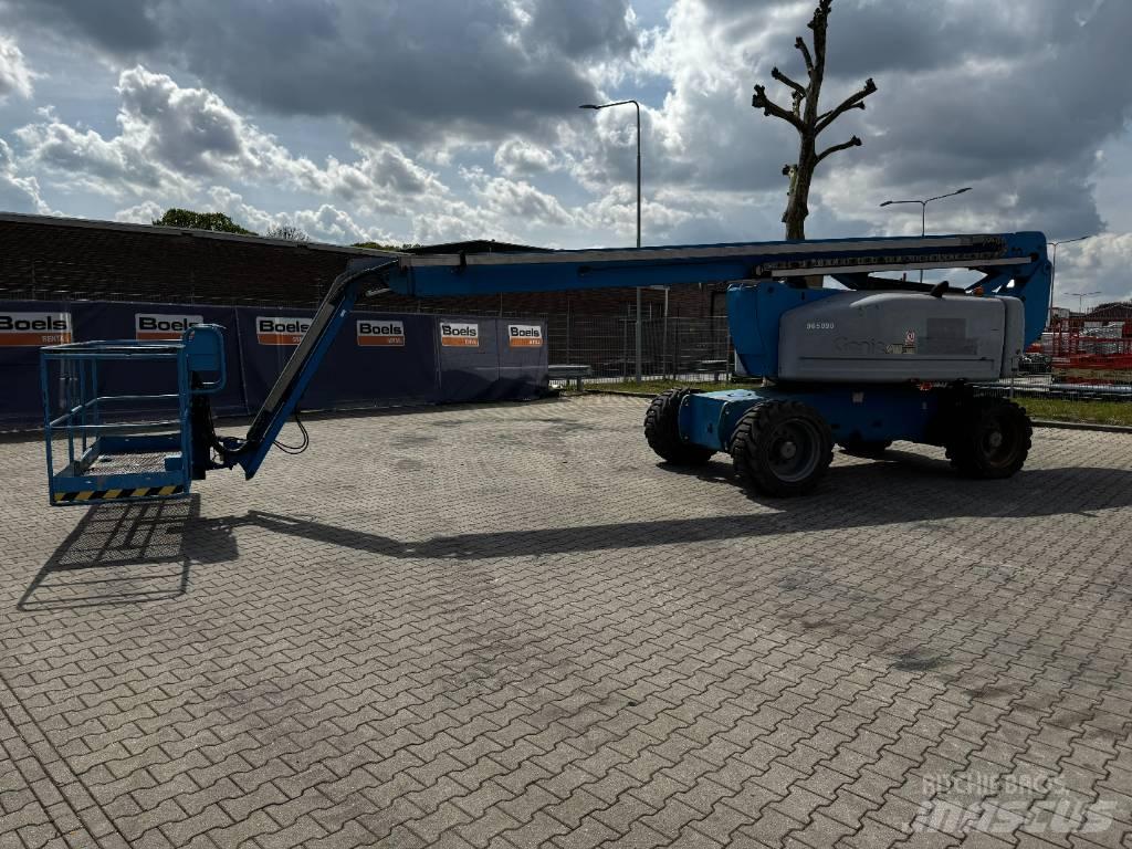 Genie Z-80/60 Kĺbové plošiny
