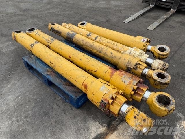 CAT 325 D Hydraulika