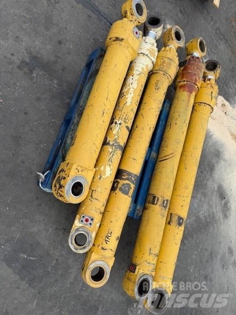 CAT 325 D Hydraulika