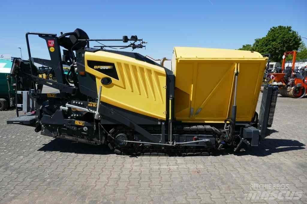 Bomag BF 200 C-2 Malé asfaltovacie stroje