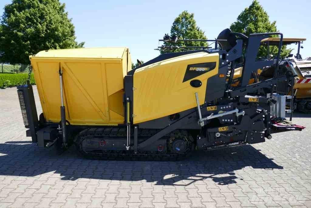 Bomag BF 200 C-2 Malé asfaltovacie stroje