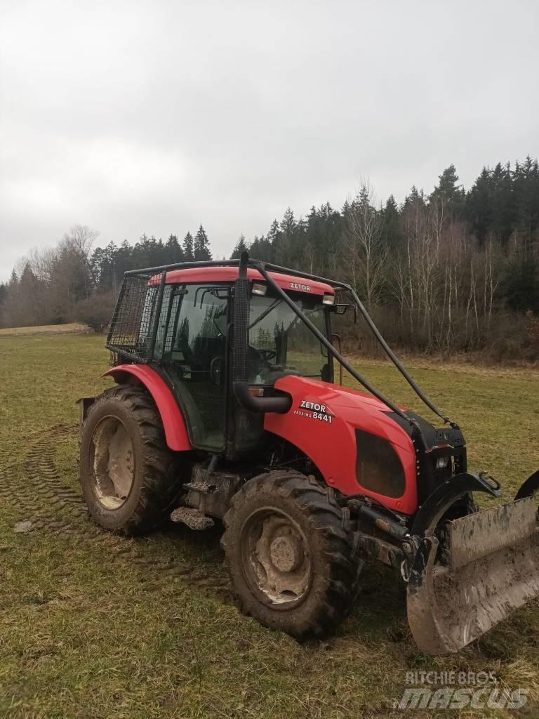 Zetor Proxima 8441 Traktory