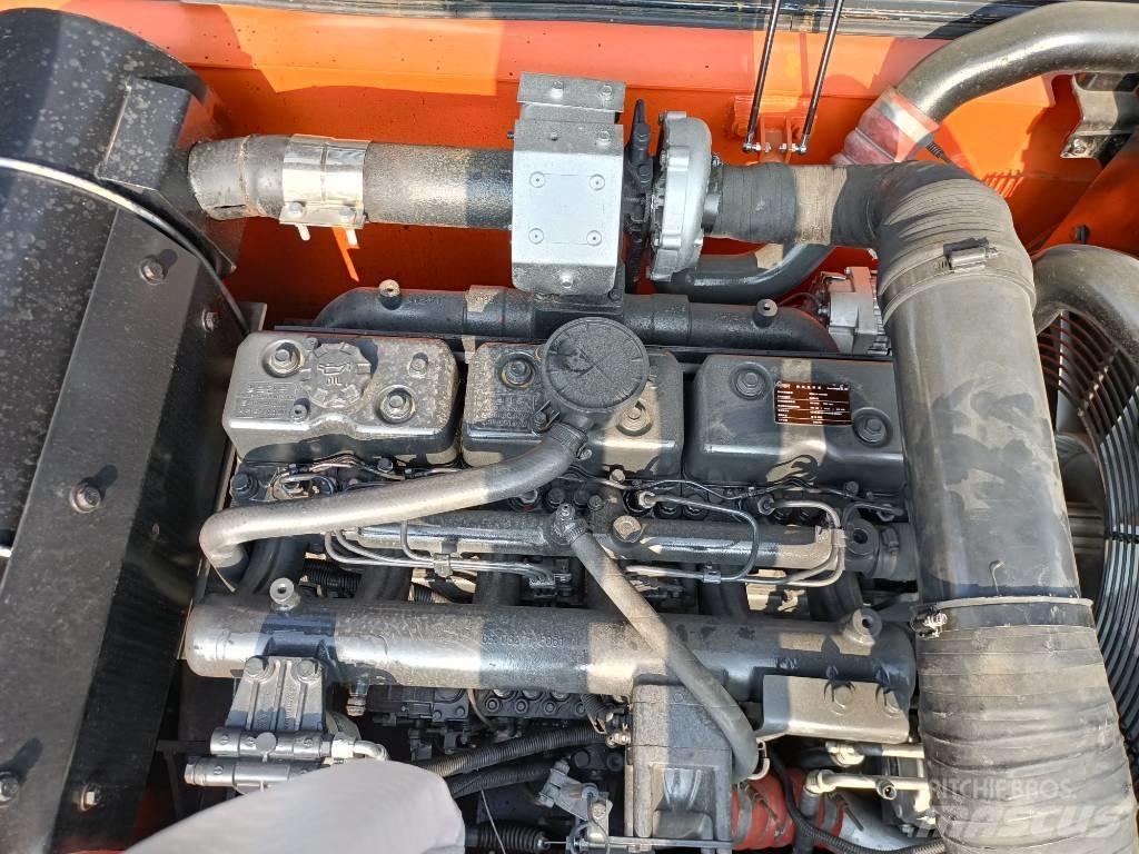 Doosan DX300-9 Pásové rýpadlá