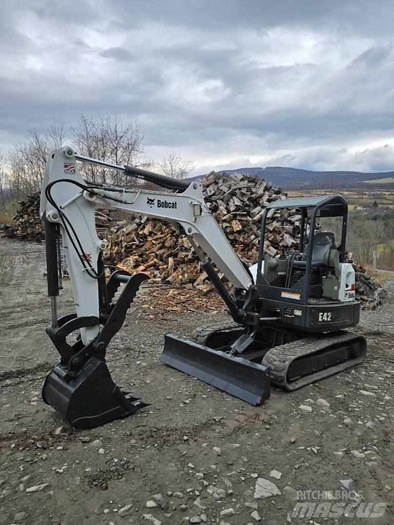 Bobcat E 42 Mini rýpadlá < 7t