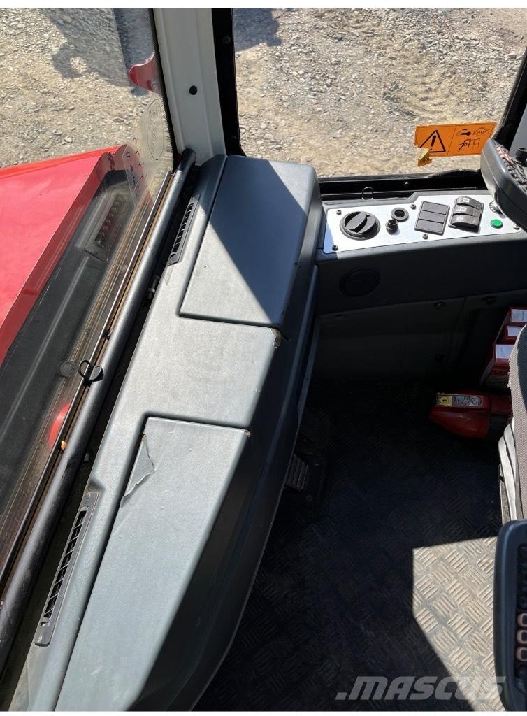 Komatsu 845 Lesné traktory