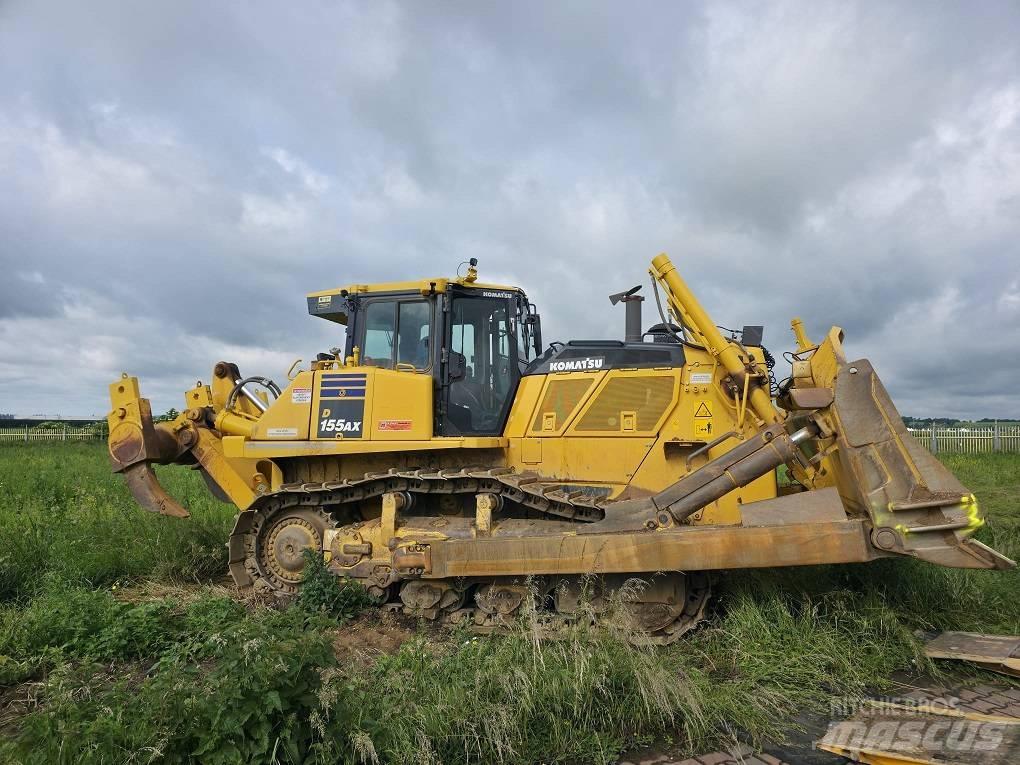Komatsu D155AX-8 Pásové dozéry