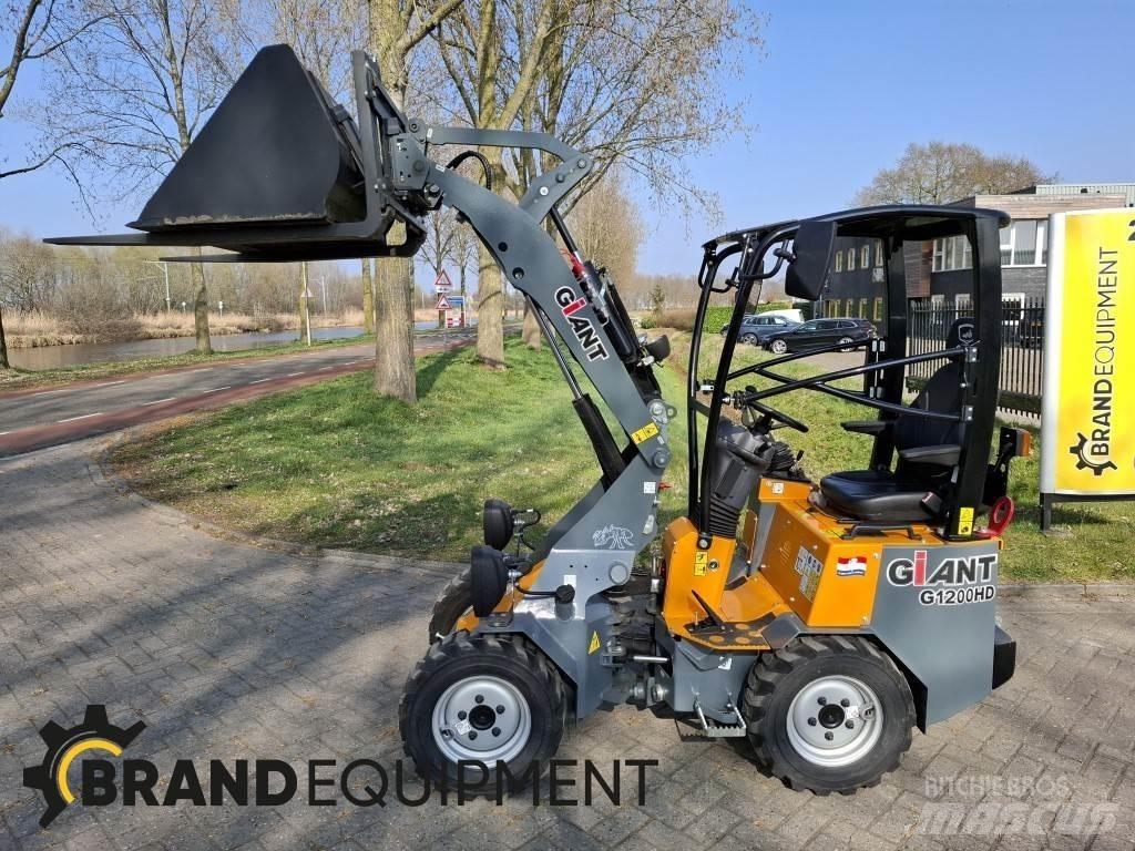 GiANT G1200HD Kolesové nakladače