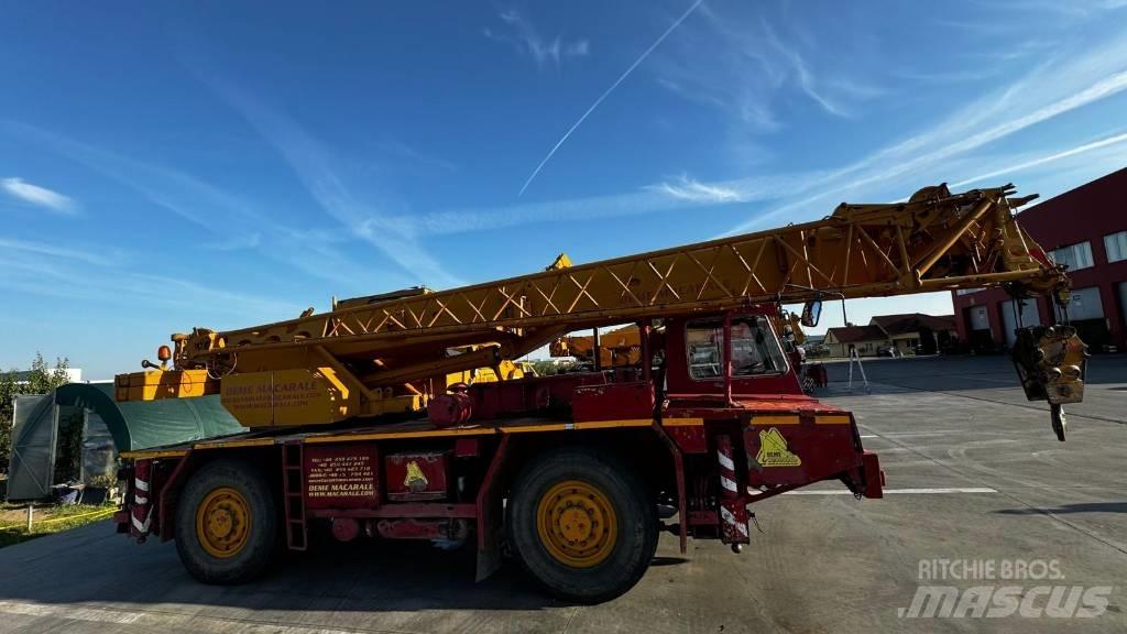 Liebherr LTM 1025 Univerzálne terénne žeriavy