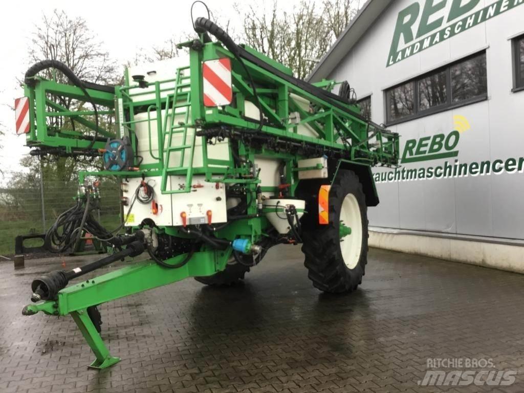 CHD F 7033 A Ťahané postrekovače