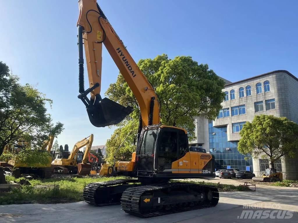 Hyundai R220-9S Kolesové rýpadlá