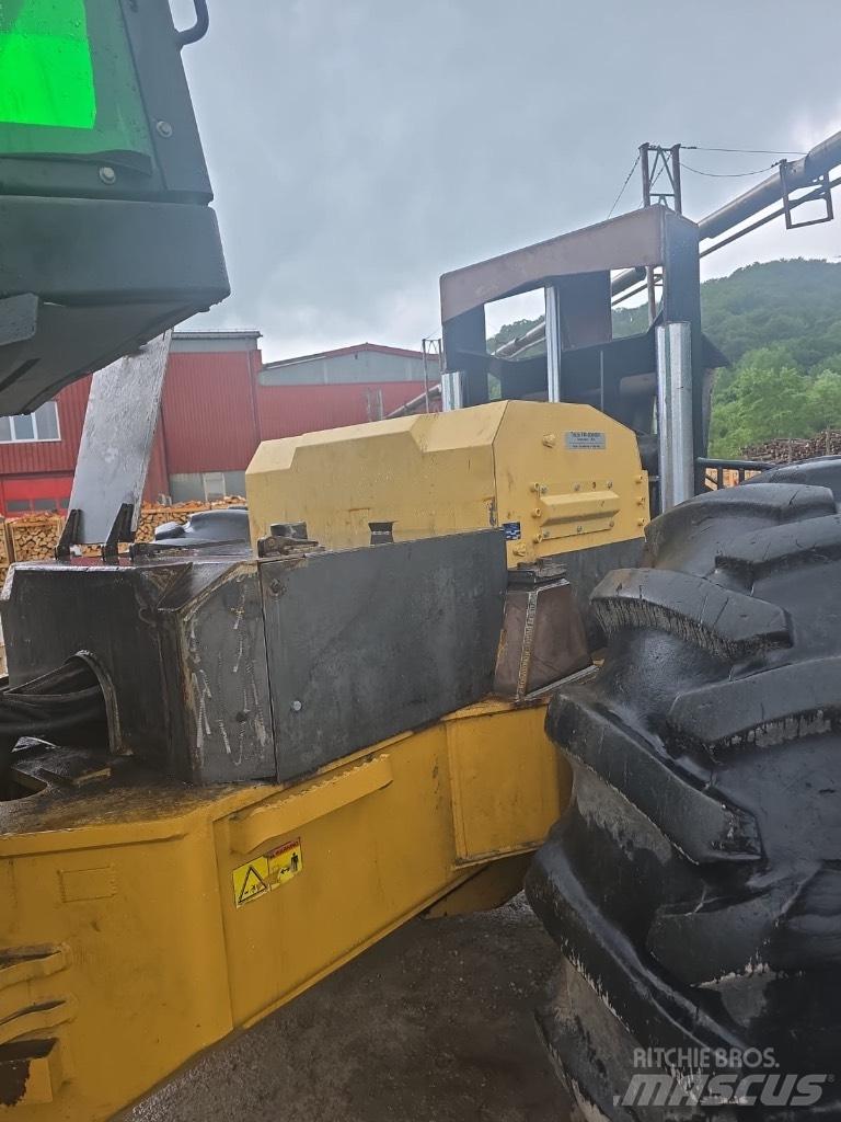 CAT 525 C Skiddery