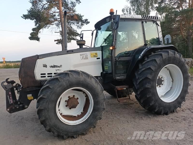 Valmet 8100 Traktory