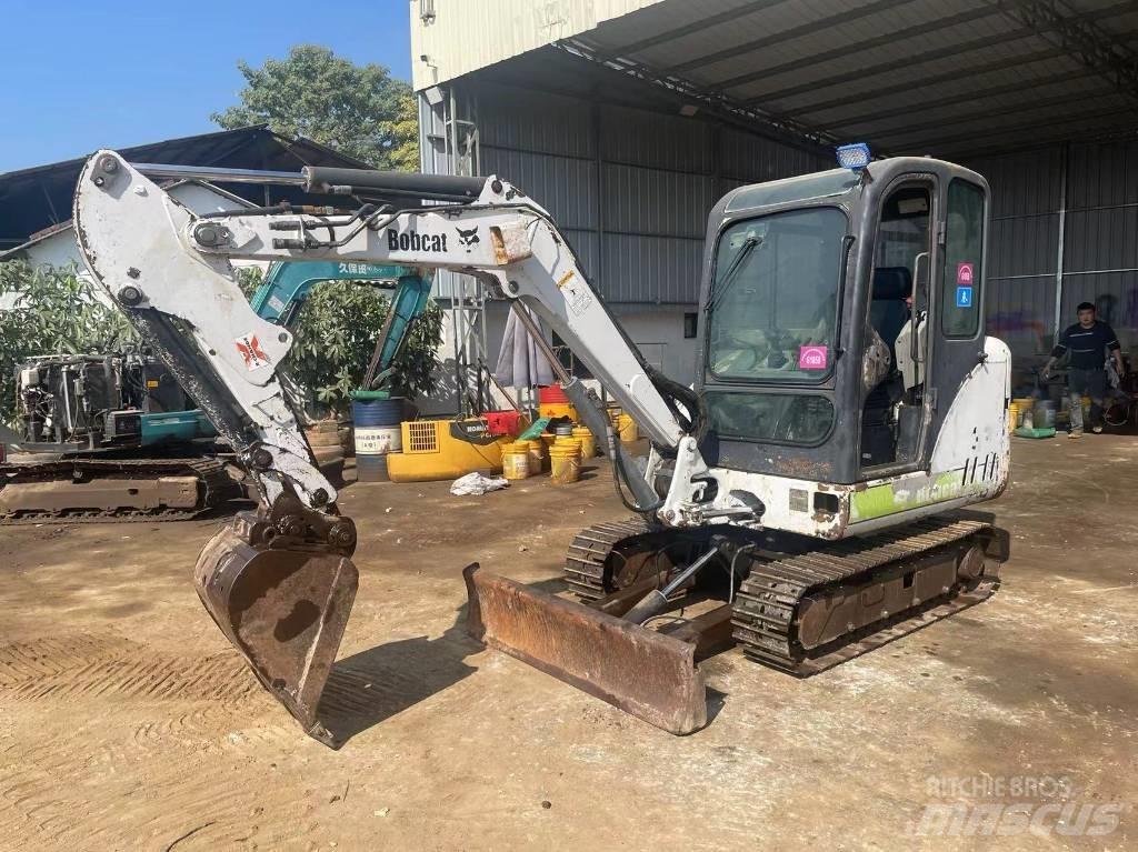 Bobcat 331 Pásové rýpadlá