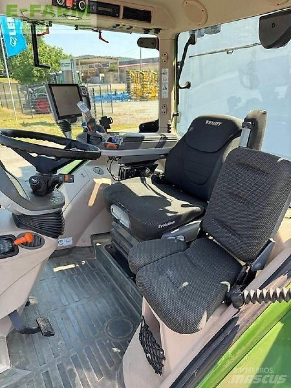 Fendt 724 s4 profi+ Traktory